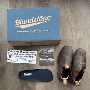 Blundstone Boots - style 1306, size 3.5AU/6.5US